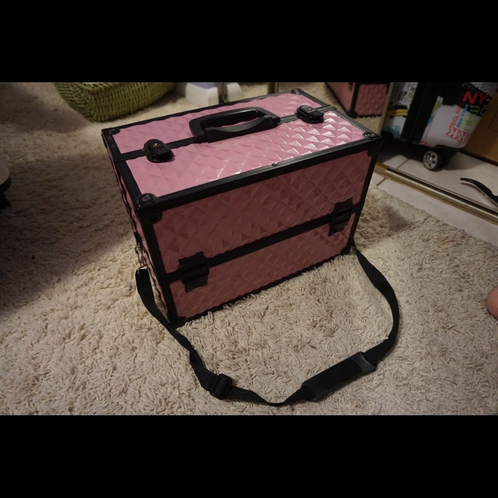 Professional Makeup Train Case w/ Folding Trays